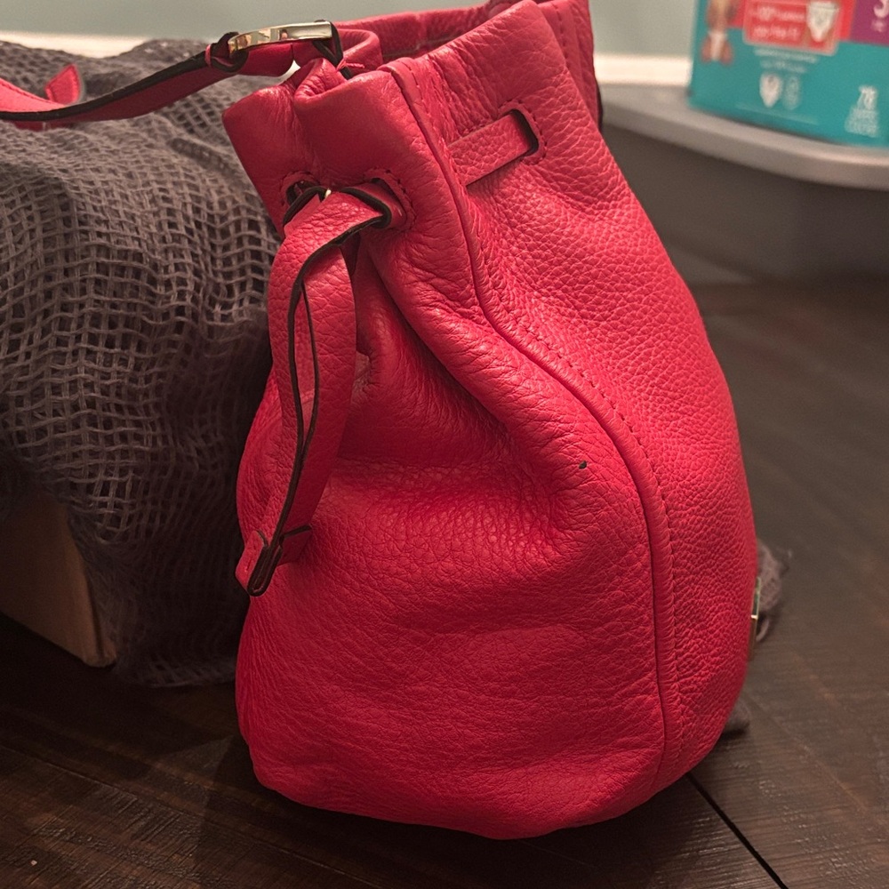 Kate Spade Vibrant Red Bucket Bag and Wallet Set - Picture 4 of 16